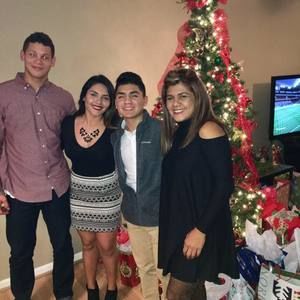 Meet your Posher, Casey